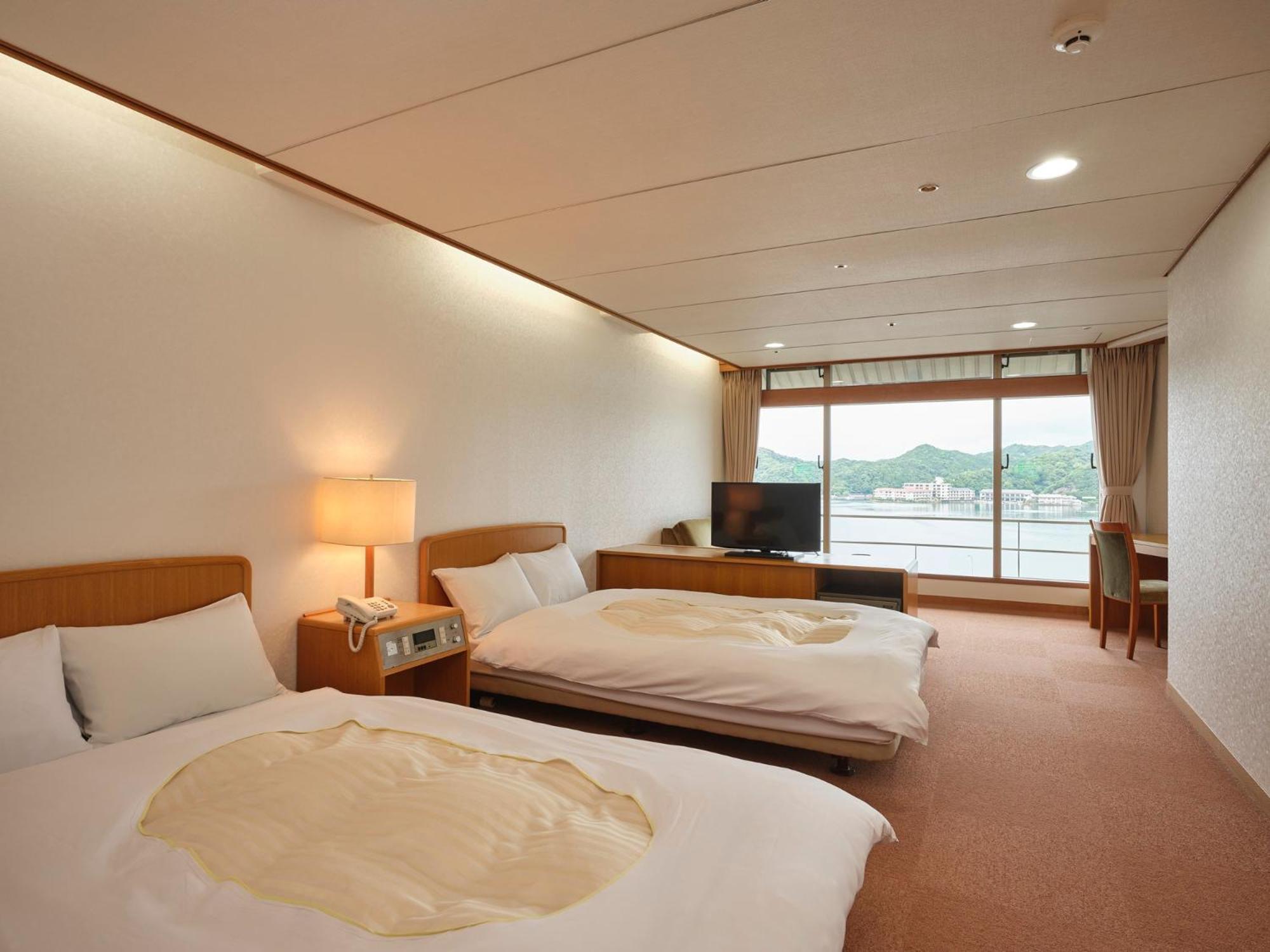 Hotel Urashima Кацуура Экстерьер фото